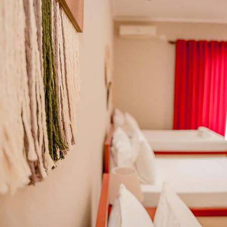 Aljur Hotel Химара Экстерьер фото