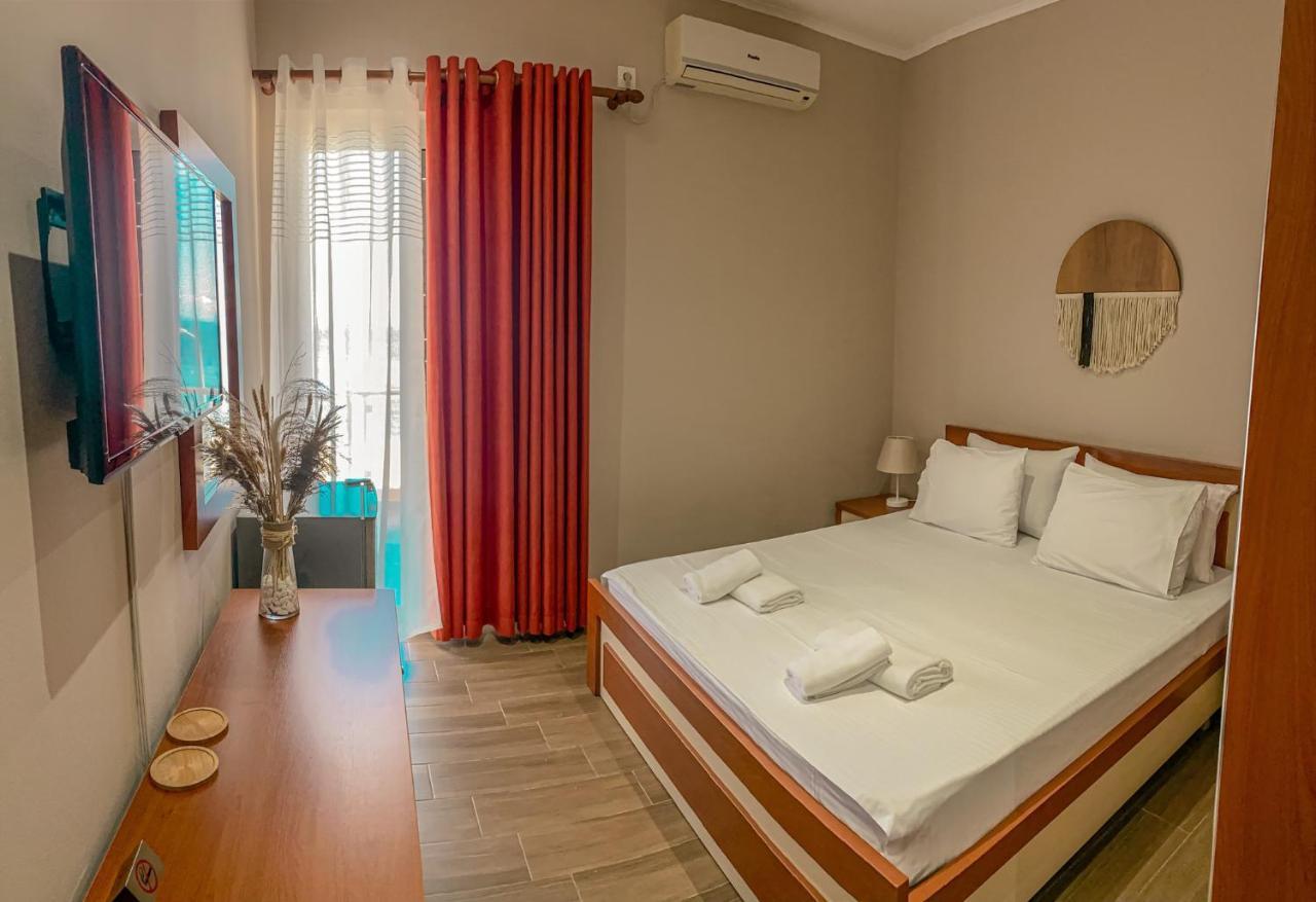 Aljur Hotel Химара Экстерьер фото