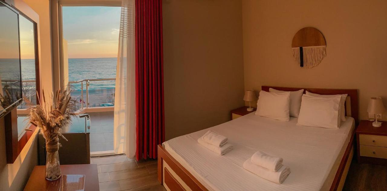 Aljur Hotel Химара Экстерьер фото