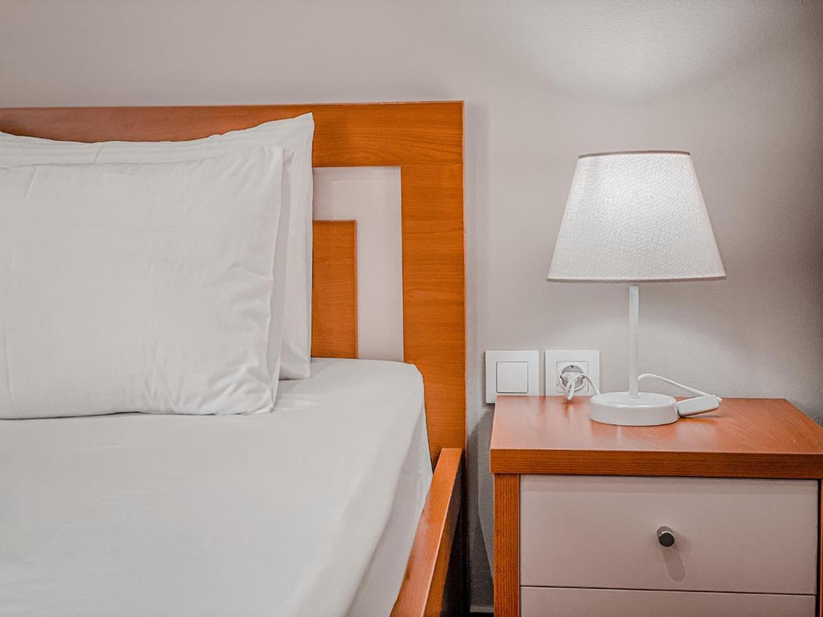 Aljur Hotel Химара Экстерьер фото