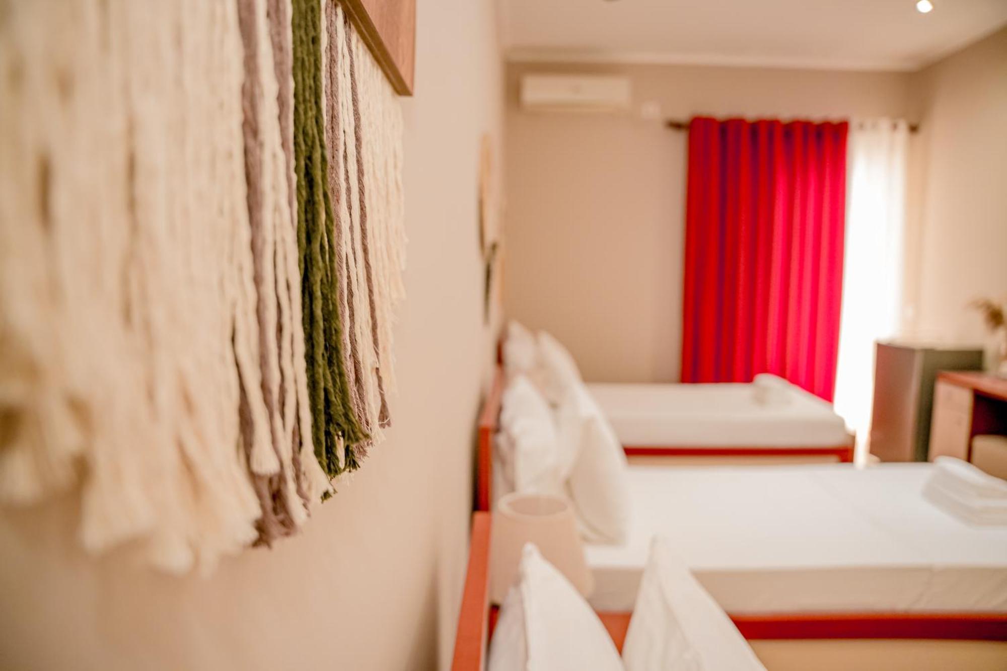 Aljur Hotel Химара Экстерьер фото